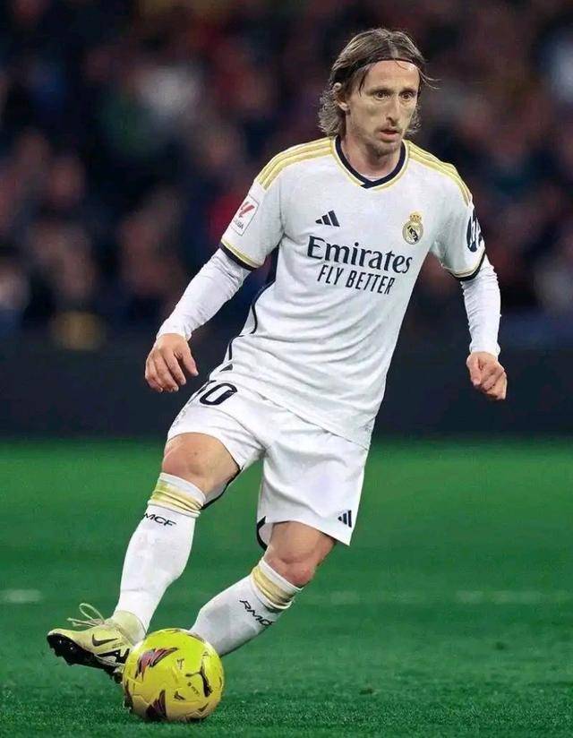 20岁新星闪耀比甲：德甲双雄皇马想要抢他，国米