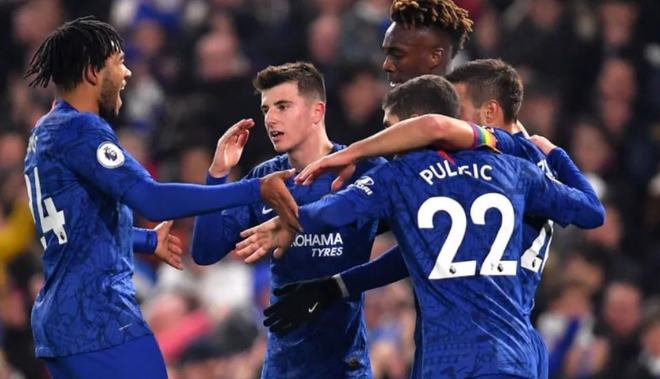 东契奇空砍38+10+10难救主，马刺主场16分大胜残阵湖人